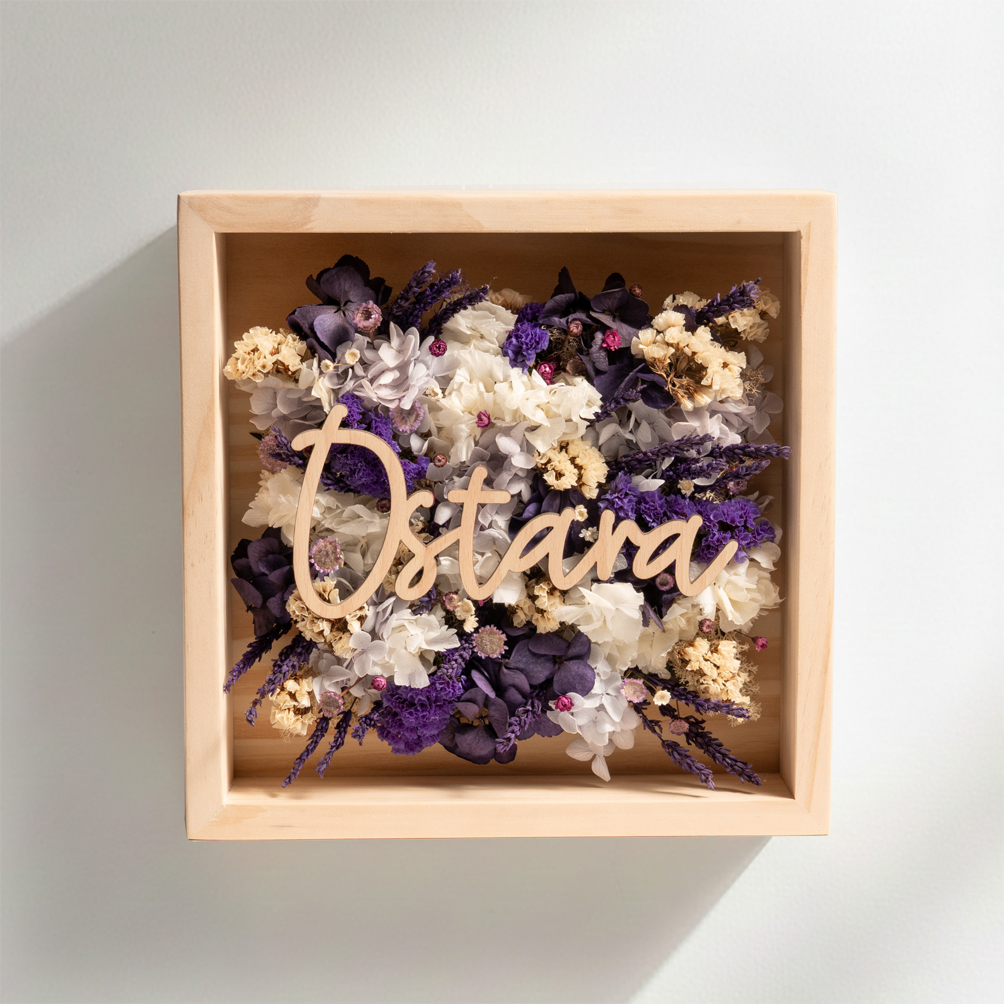 Factae Classic – Cuadro personalizado con flores secas y nombre en madera - Imagen 14